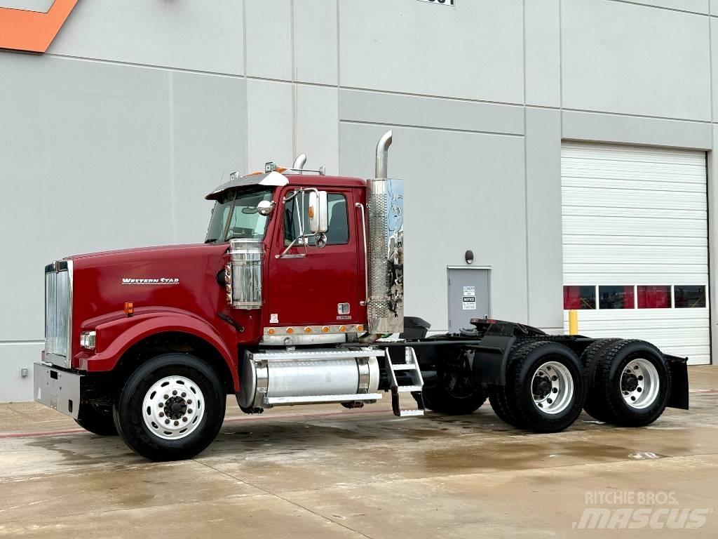 Western Star 4900 Tractor Units