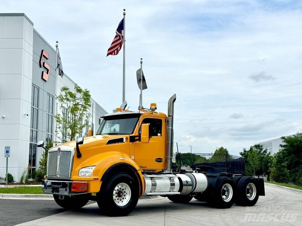 Kenworth T880 Tractor Units