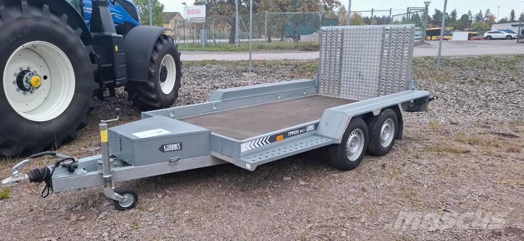 Lorries TPM35 Low loaders