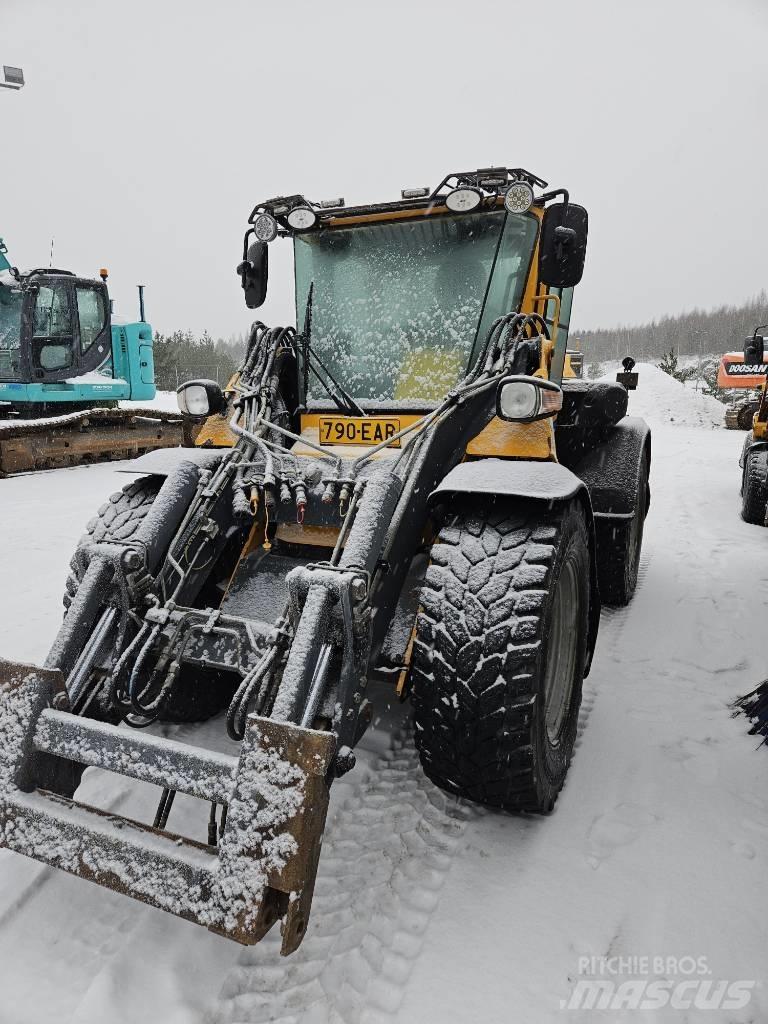 Wille 665 Compact tractors