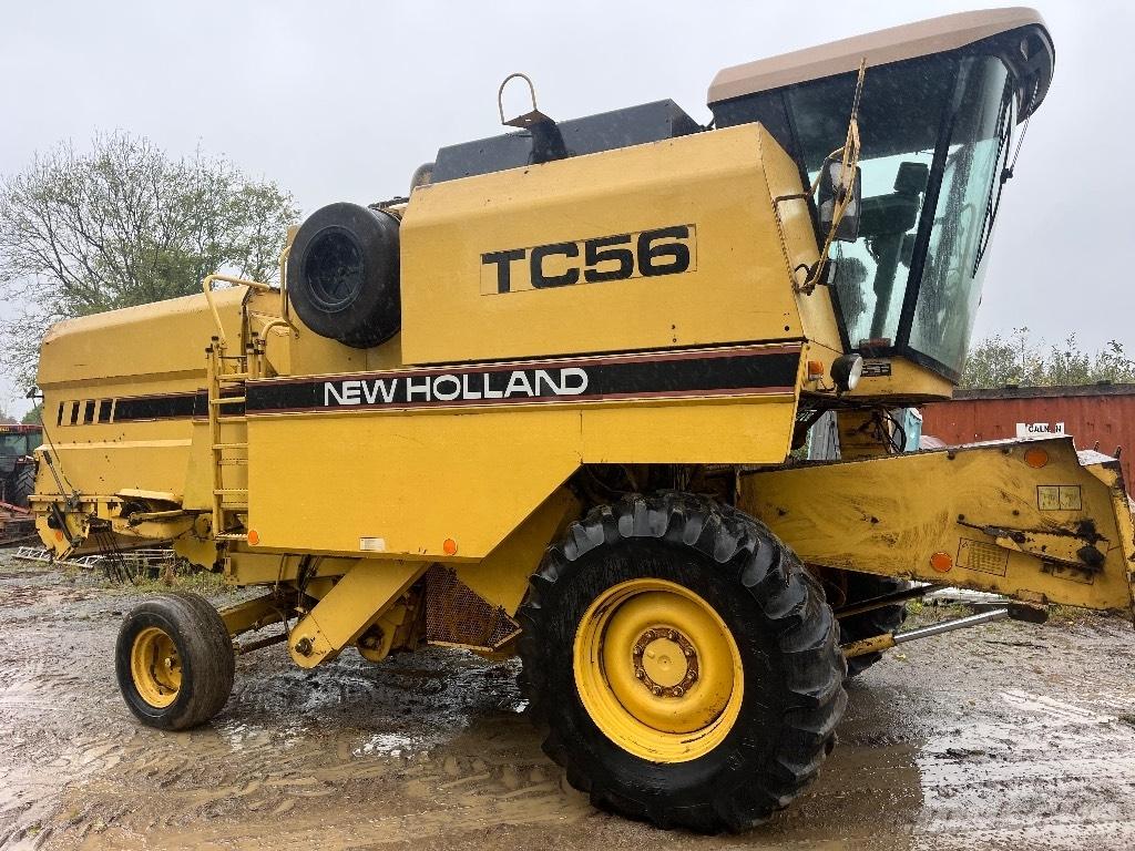 New Holland TC 56 Combine harvesters