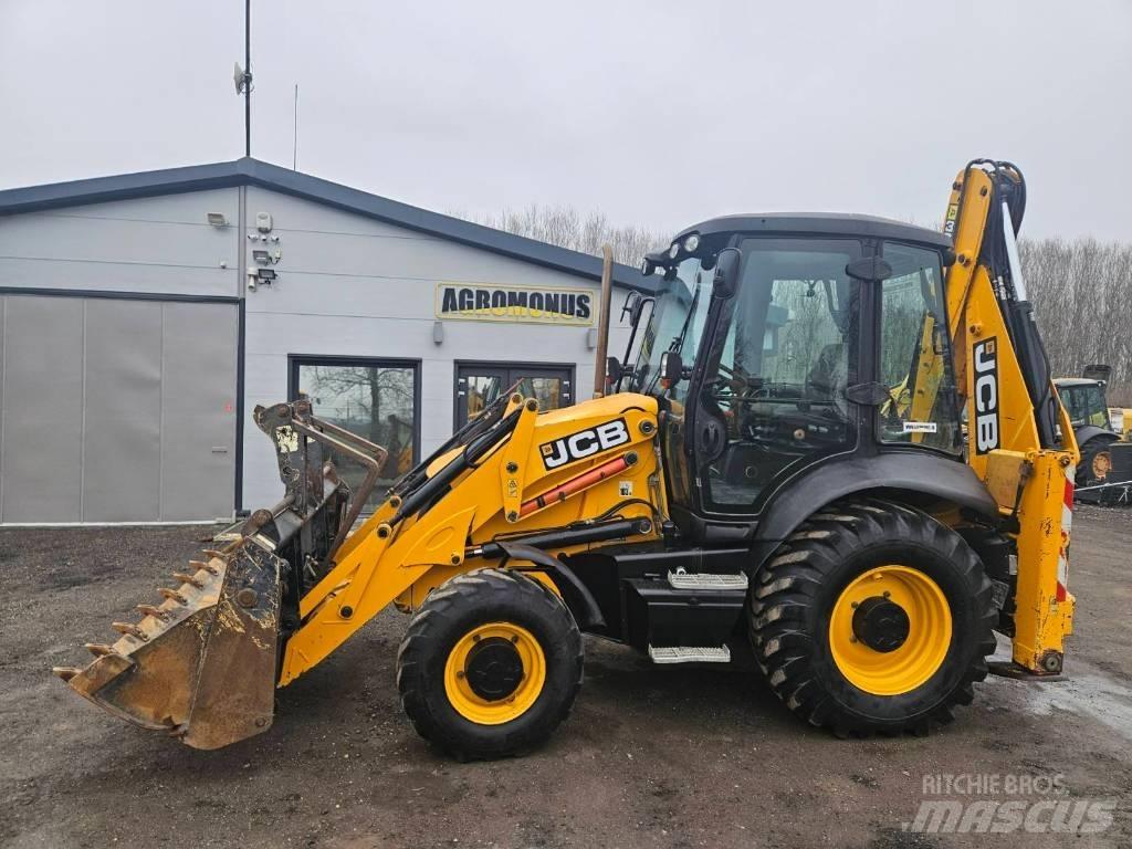 JCB 3 CX Backhoe loaders