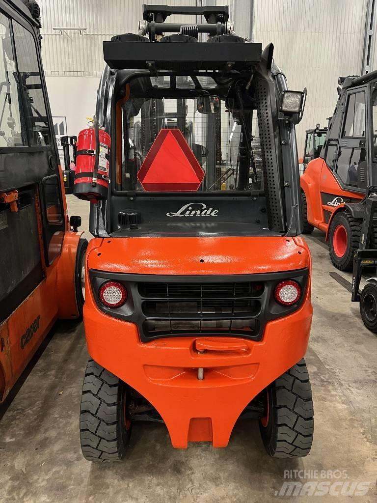 Linde H25D-02 Diesel trucks