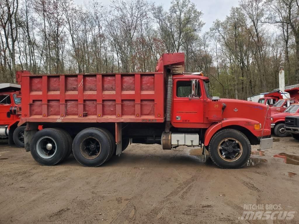 Diamond REO C120 Tipper trucks