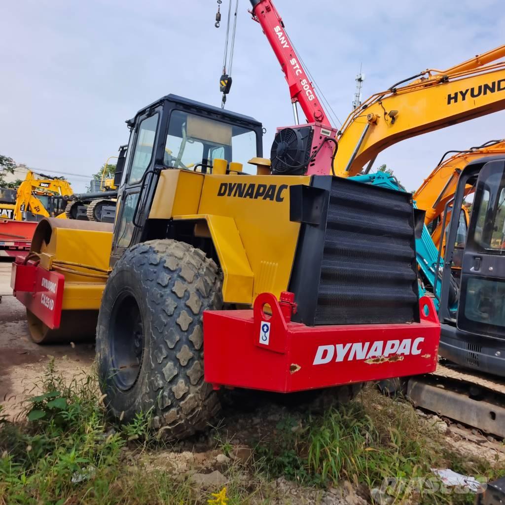 Dynapac CA251D Single drum rollers