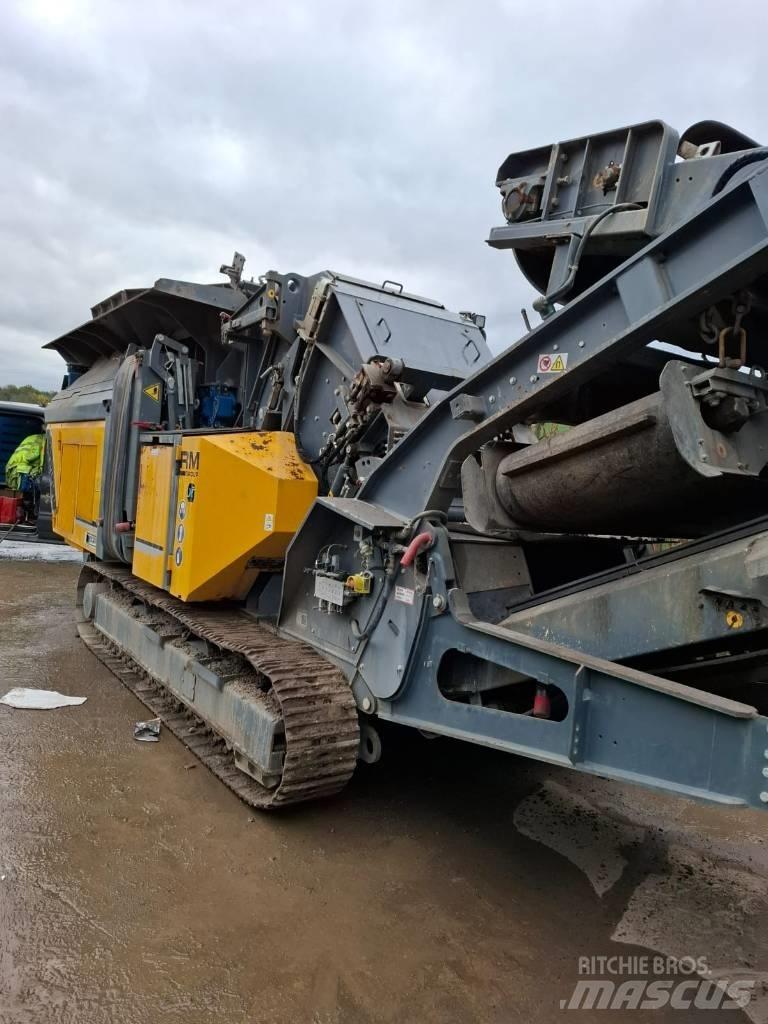 Rubble Master 100GO Mobile crushers