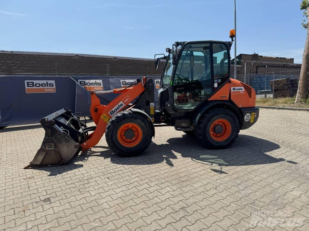 Komatsu WA70-7 Wheel loaders