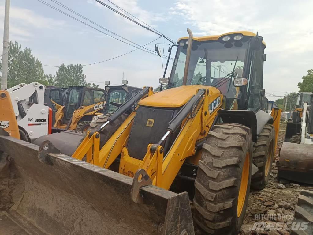 JCB 4CX Backhoe loaders