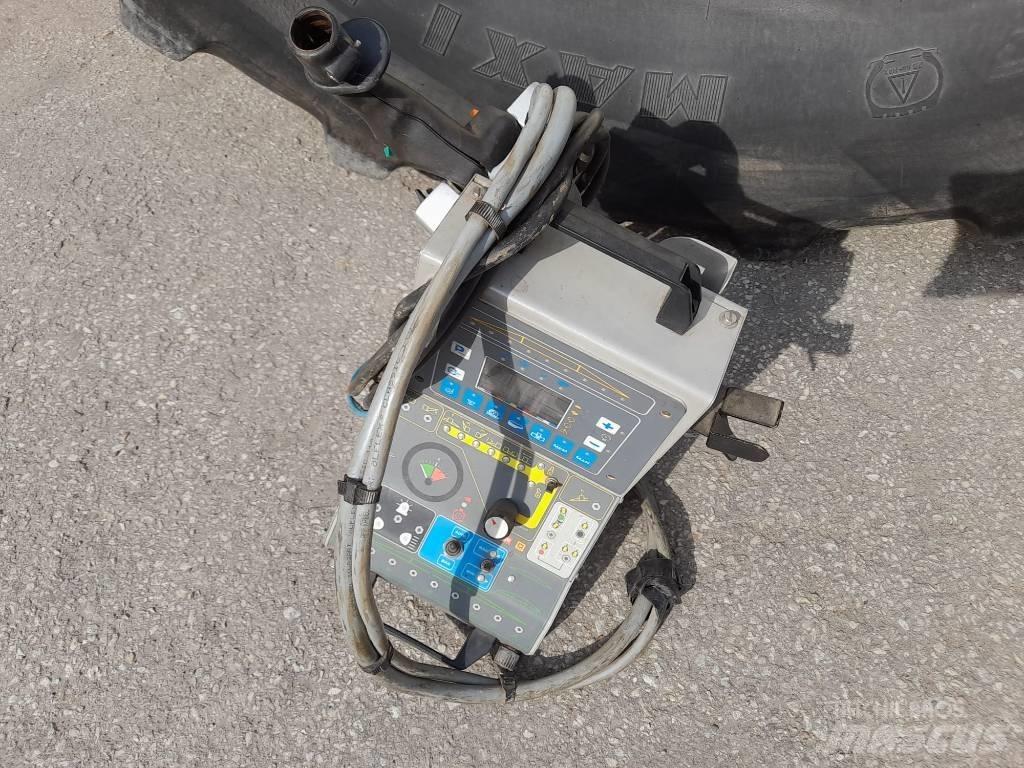 Caruelle 400S Trailed sprayers