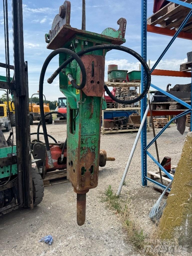 Montabert V 1200 BRH Hydraulic pile hammers