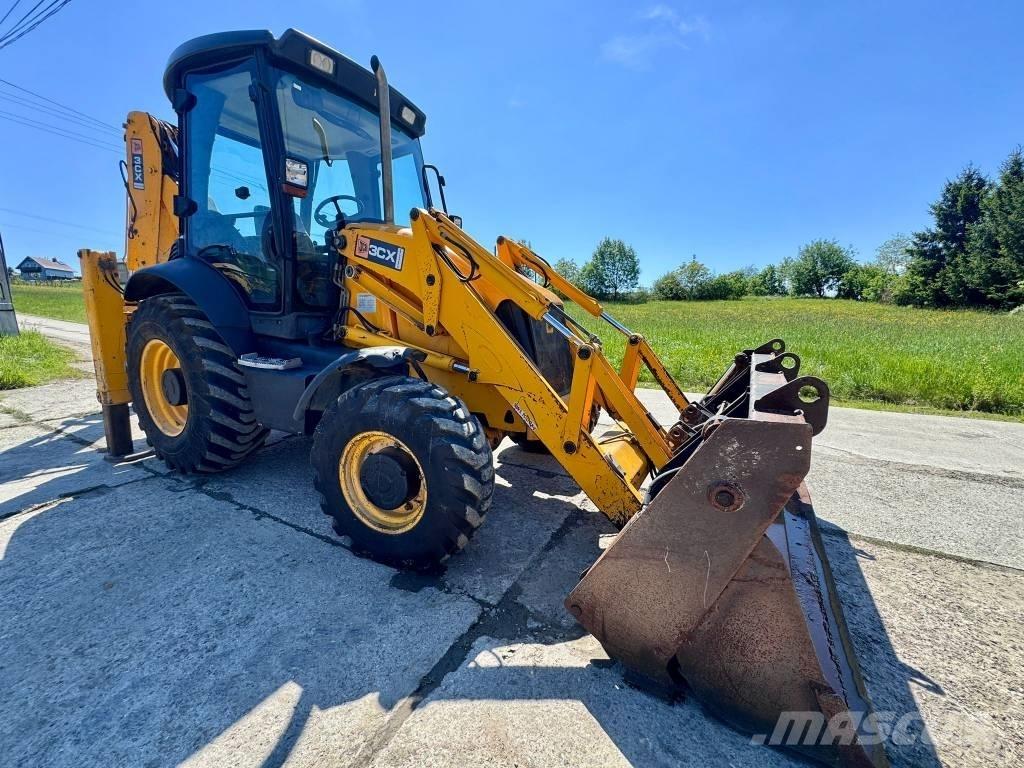 JCB 3 CX Backhoe loaders