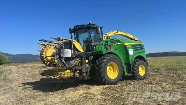 John Deere 8600 Self-propelled foragers
