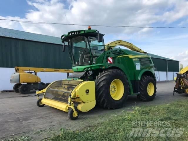 John Deere 8600 Self-propelled foragers