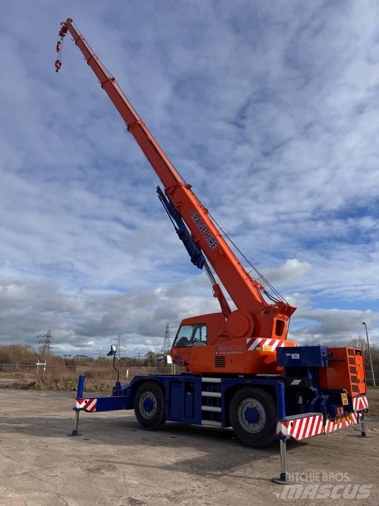 Kato CR 200 Ri All terrain cranes