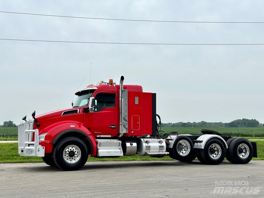 Kenworth T880 Tractor Units