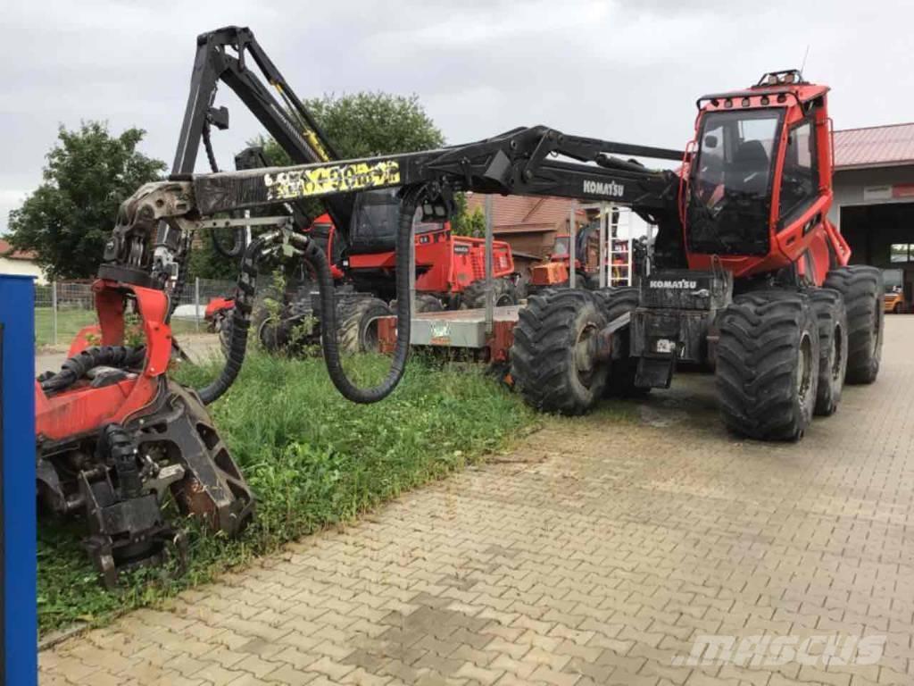 Komatsu 951 Harvesters
