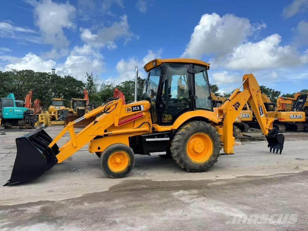 JCB 3 CX Backhoe loaders