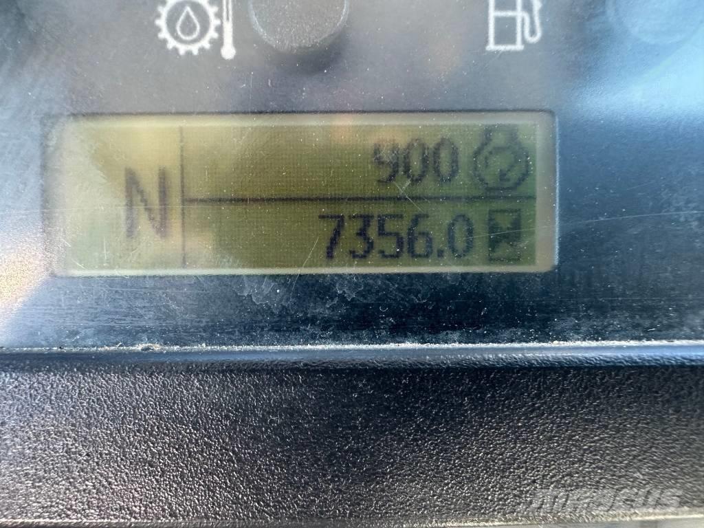 John Deere 310 SK Backhoe loaders