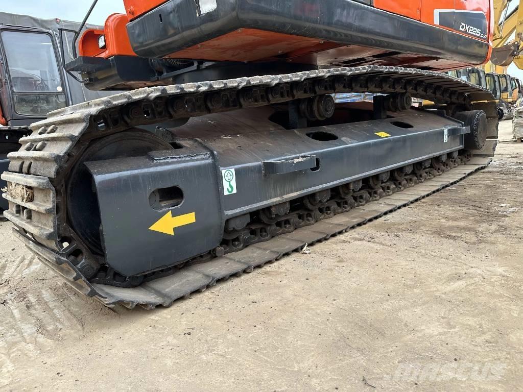 Doosan DX225LC-9C Crawler excavators
