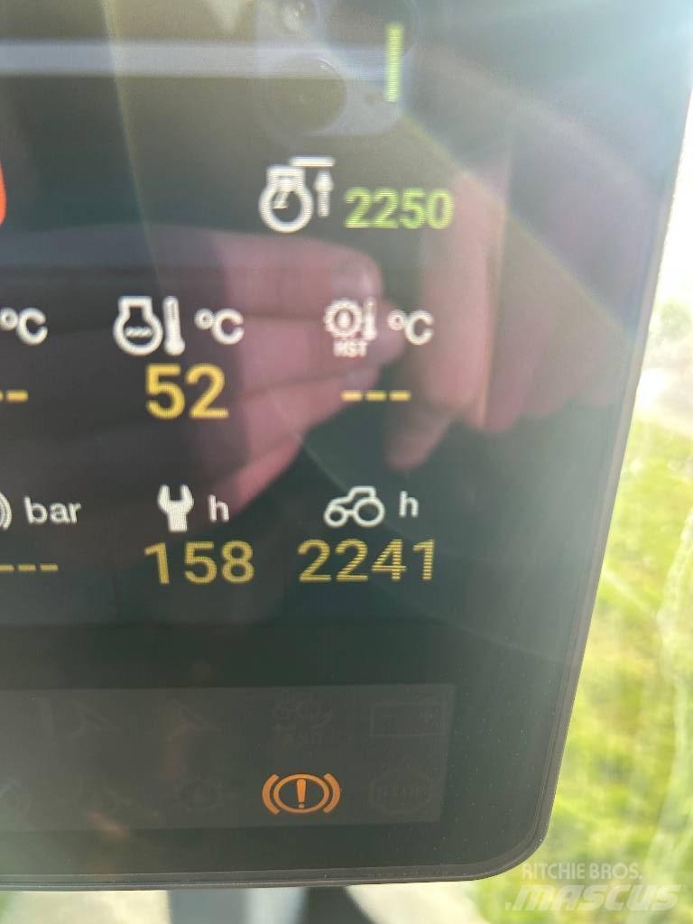 Valtra T235 Tractors