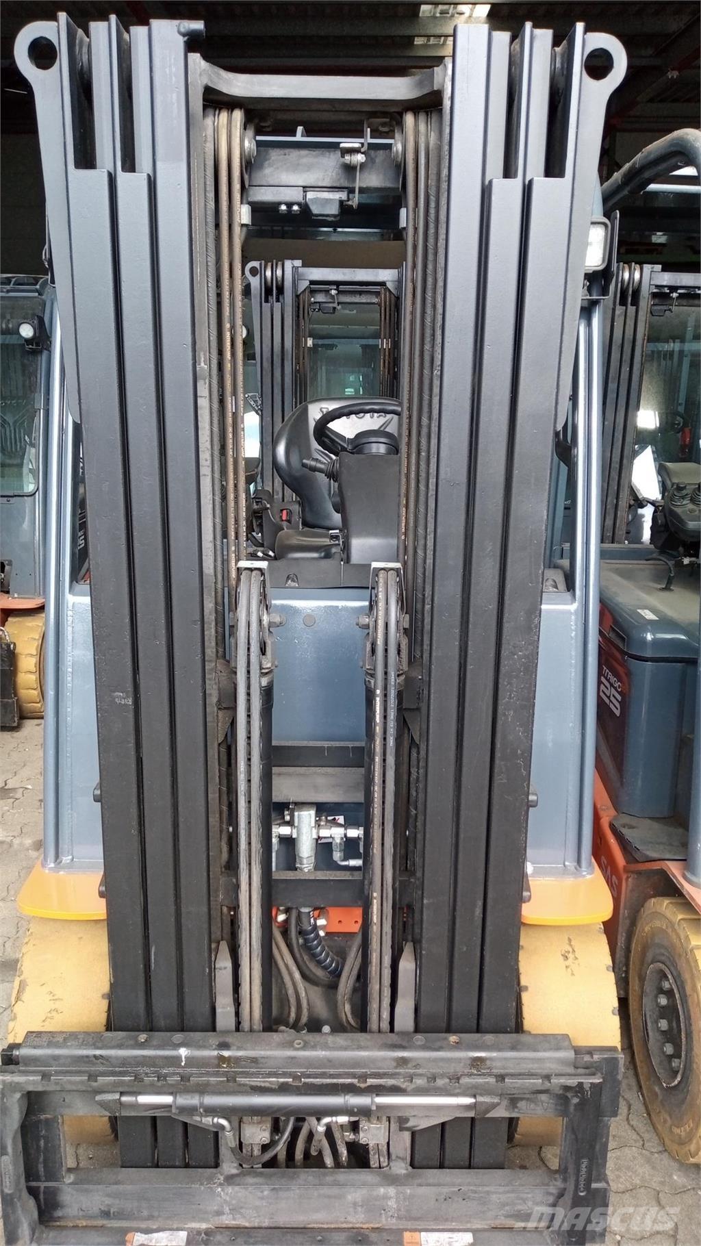 Toyota 8FBMKT25 Electric forklift trucks