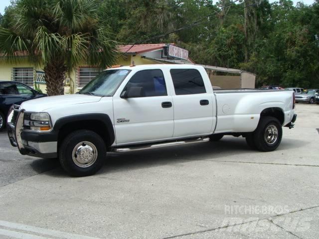 Chevrolet 3500 Flatbed / Dropside trucks