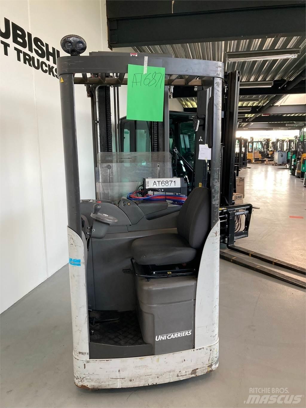 Atlet XSN160E Low lifter with platform