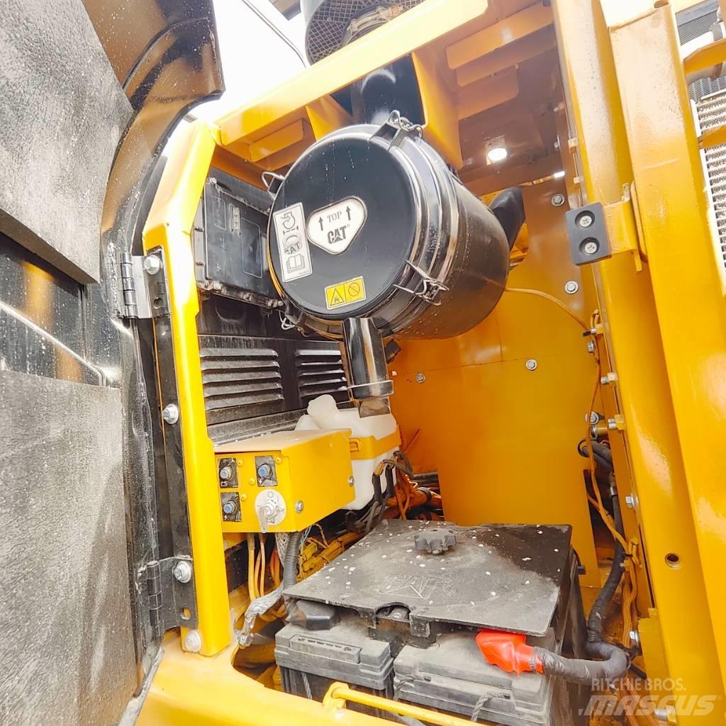 CAT 320D Crawler excavators