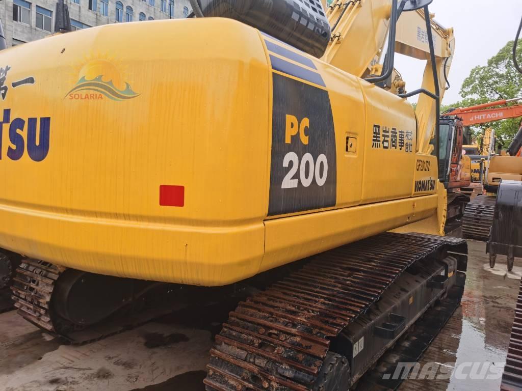 Komatsu PC 200-8 Crawler excavators