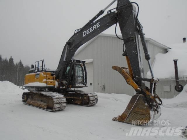 John Deere 300G LC Crawler excavators