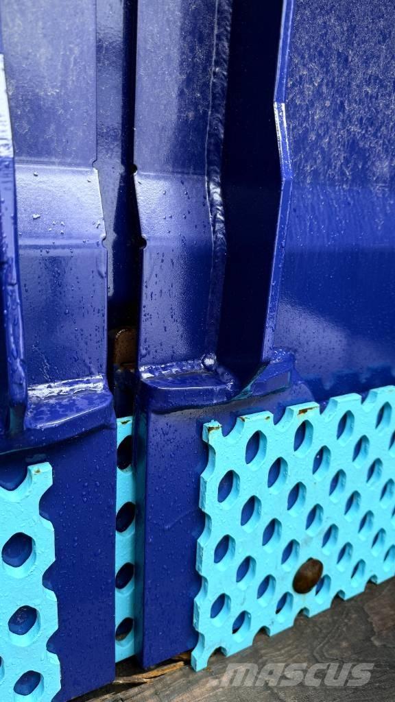  BlueBerry Lumiaurat Plows