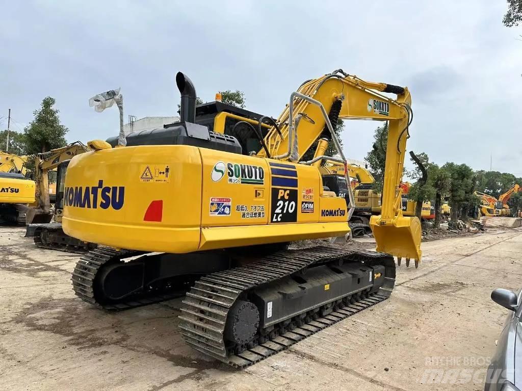 Komatsu PC 210-8 Crawler excavators