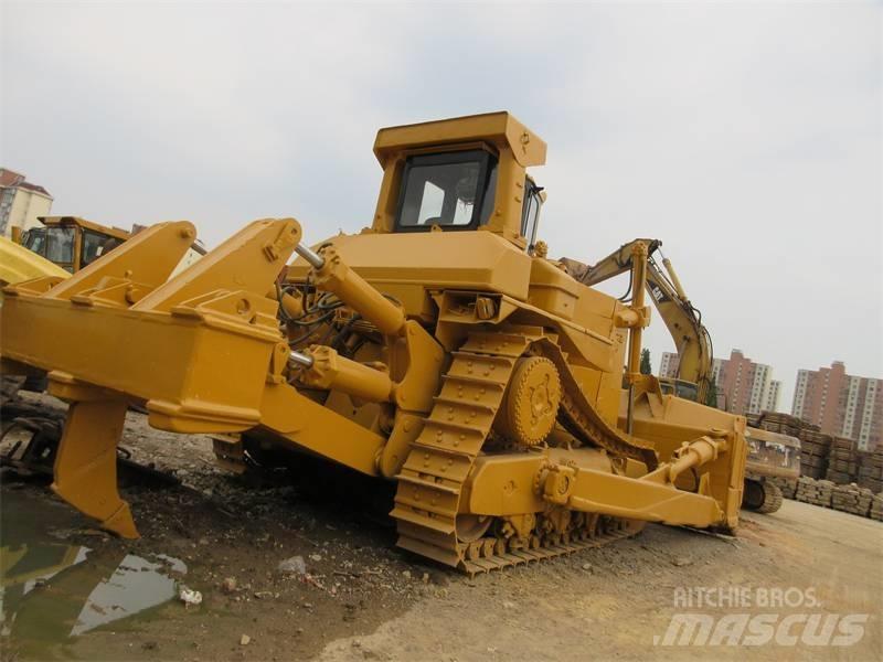 CAT D 10 Crawler dozers