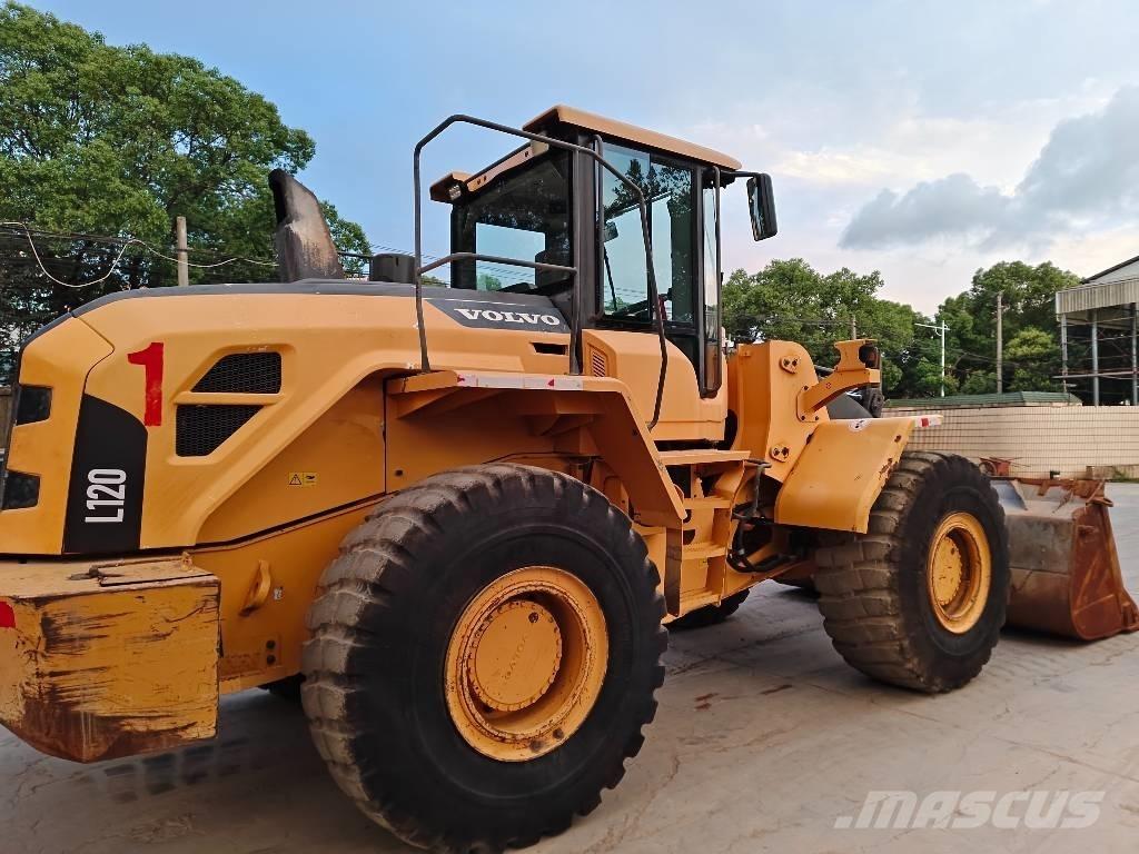 Volvo L 120 Wheel loaders