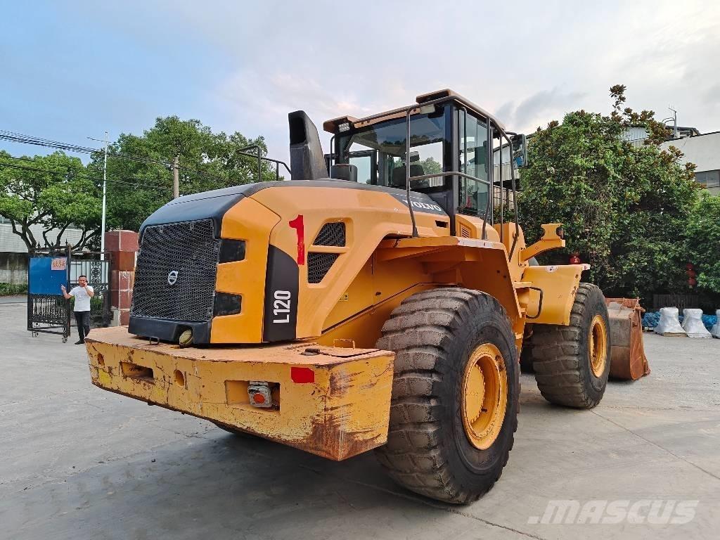 Volvo L 120 Wheel loaders