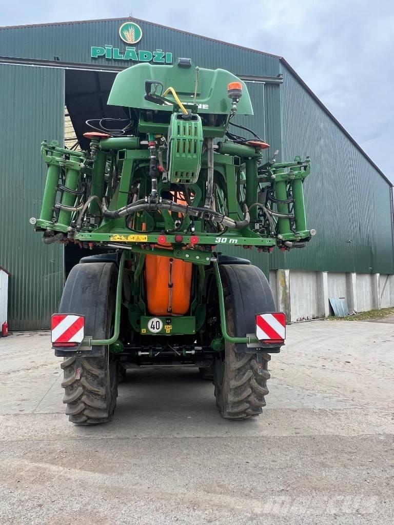 Amazone UX 11201 Sprayer fertilizers