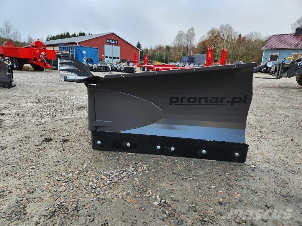 Pronar PUV 3000 M Snow blades and plows