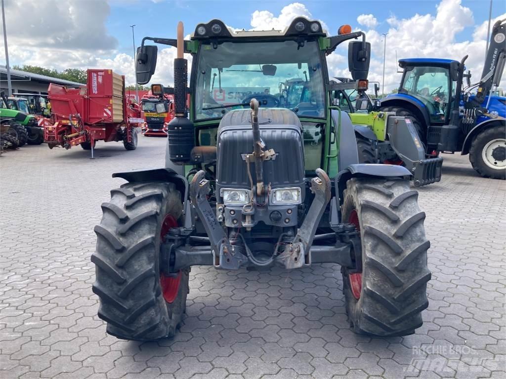 Fendt 208 Vario Tractors