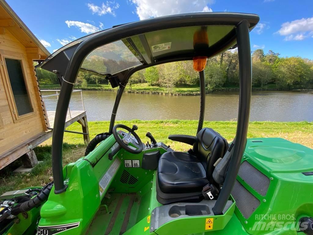 Avant 750 Mini loaders