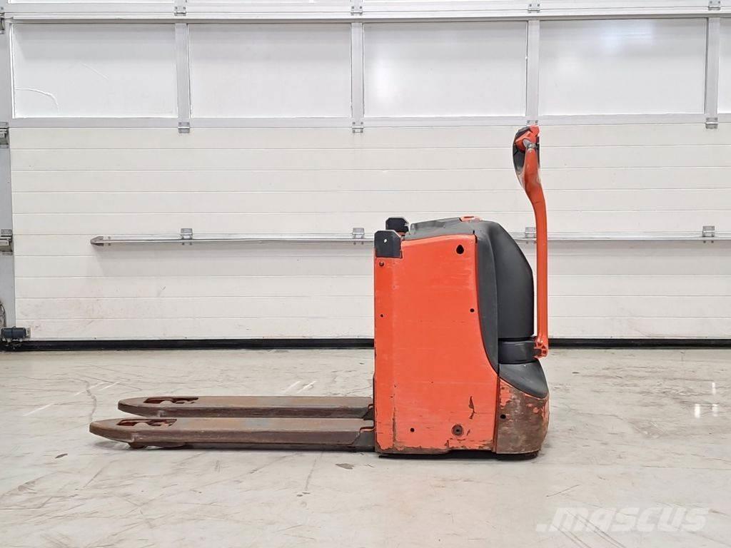 Linde T16L Low lifter