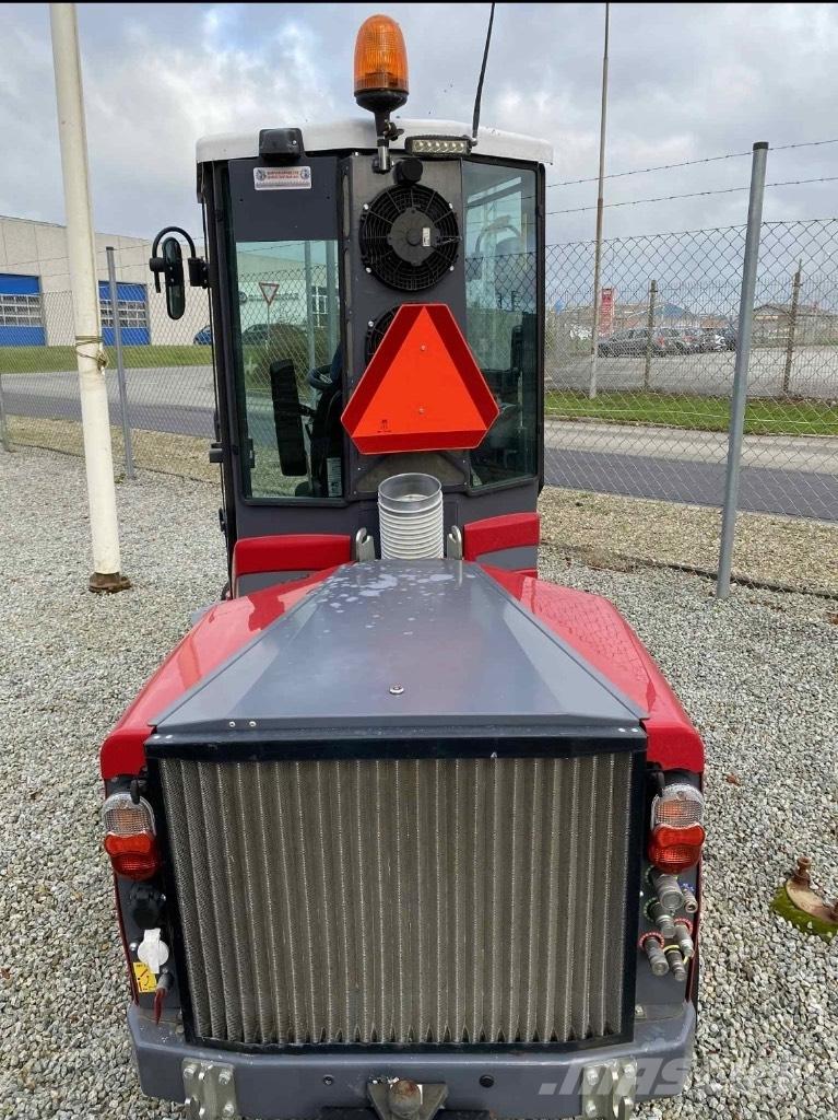 Timan 3330 Mounted and trailed mowers