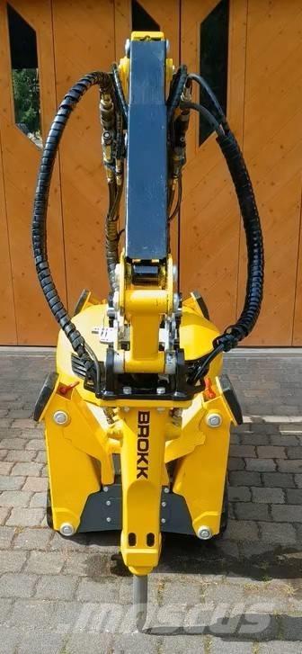 Brokk 110 Mini excavators < 7t (Mini diggers)