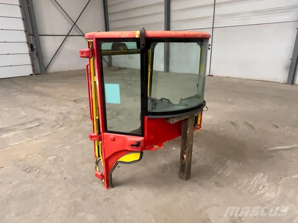Yanmar vio 50 / vio 57 Cabins and interior