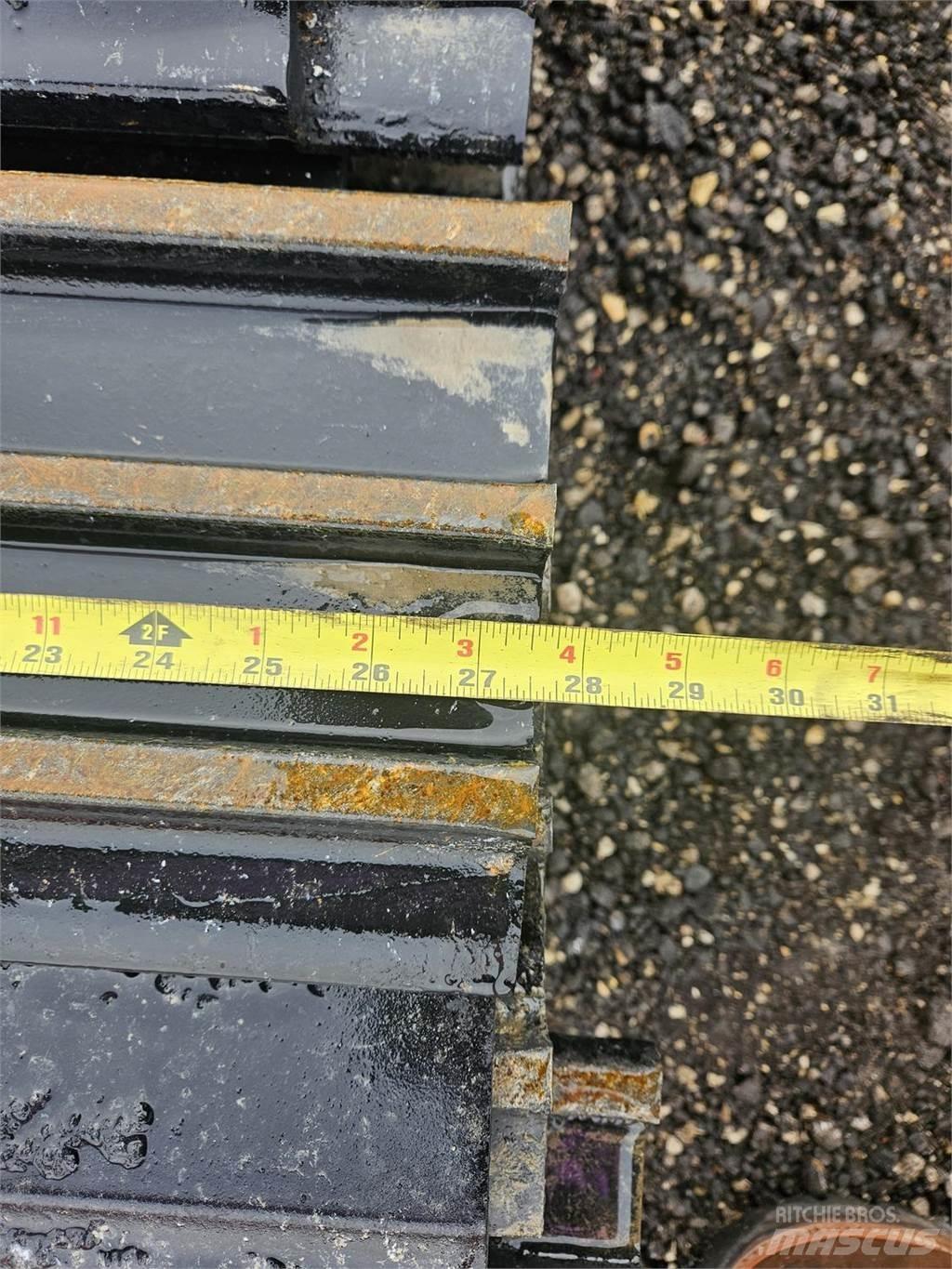  LBX TRACKS Other components