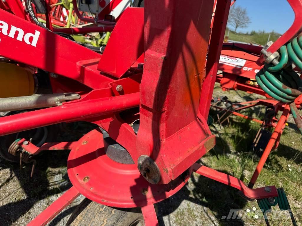 Kverneland 8090 Rakes and tedders