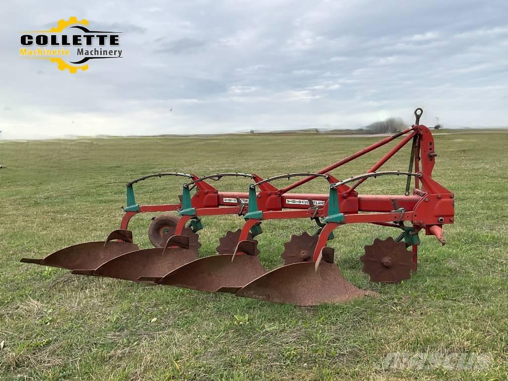 Kverneland A3NR Plows