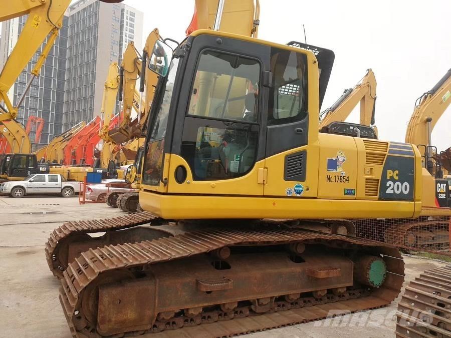 Komatsu PC 200-8 Crawler excavators