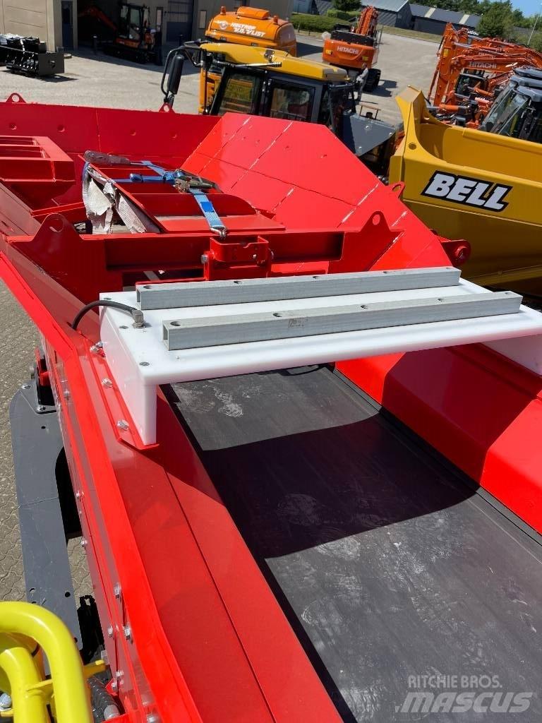 Sandvik QH 332 Mobile crushers