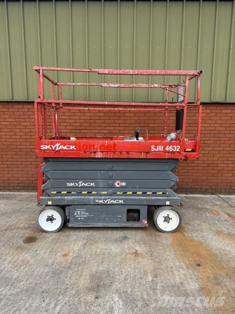 SkyJack SJ 4632 Scissor lifts