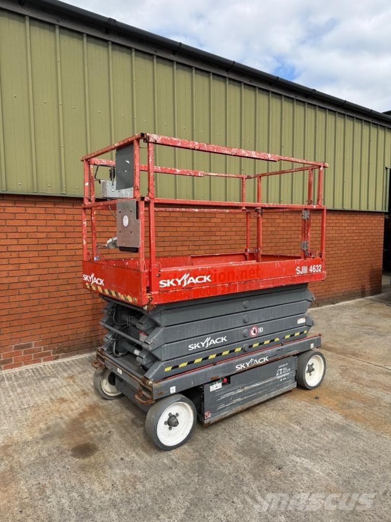 SkyJack SJ 4632 Scissor lifts